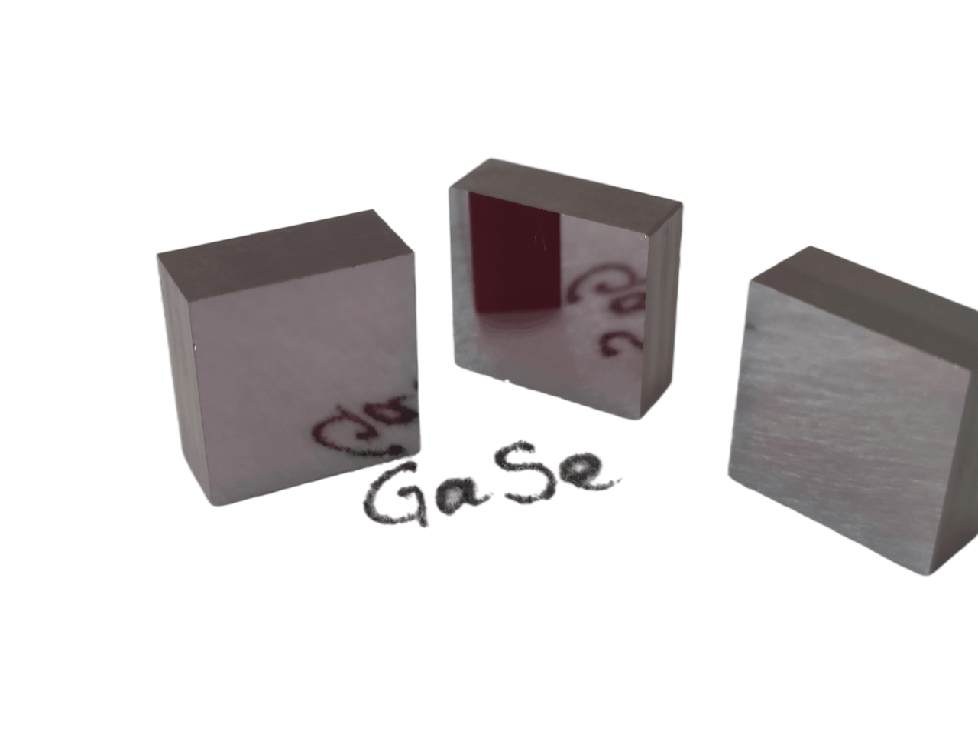 Large aperture thin thickness GaSe crystal successfully processed.